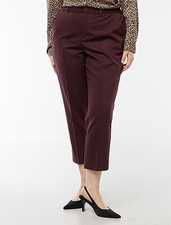 Pantalon cigarette avec ouverture par crochet et zippée
