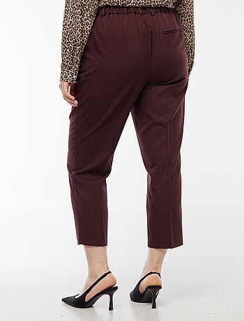 Pantalon cigarette avec ouverture par crochet et zippée