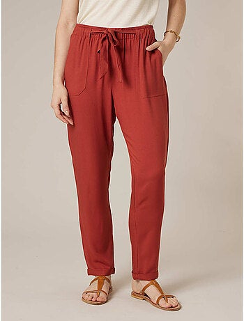 Pantalon cigarette femme fluide en toile légère 'Deeluxe'