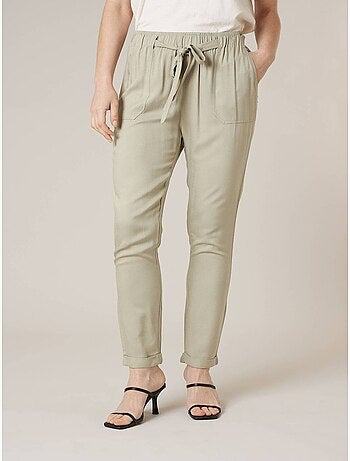 Pantalon cigarette femme fluide en toile légère 'Deeluxe'