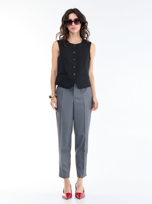 Pantalon cigarette uni avec 2 poches - Kiabi Pantalon cigarette uni avec 2 poches - Kiabi