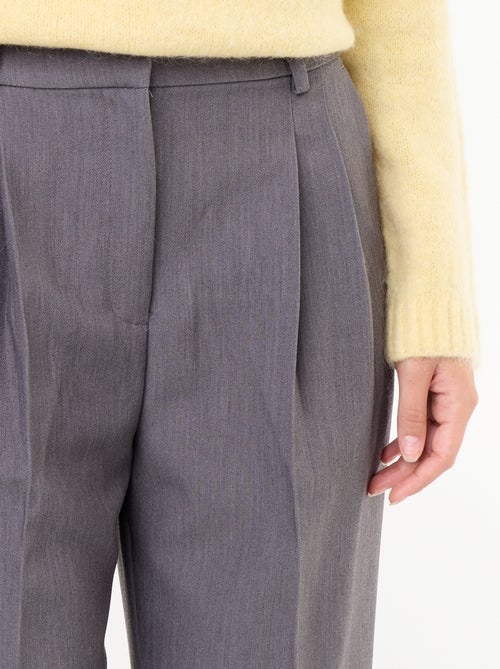 Pantalon coupe carotte taille haute - Kiabi
