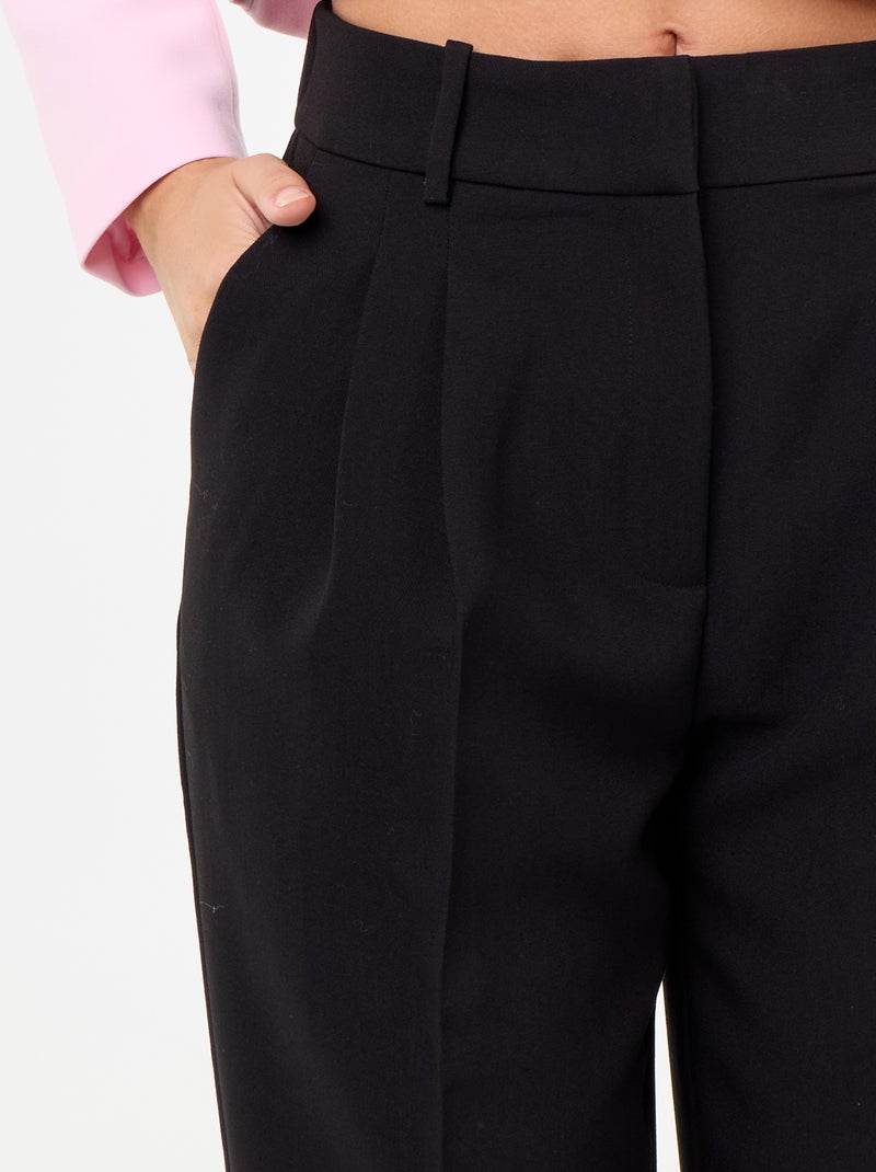 Pantalon coupe carotte taille haute Noir - Kiabi