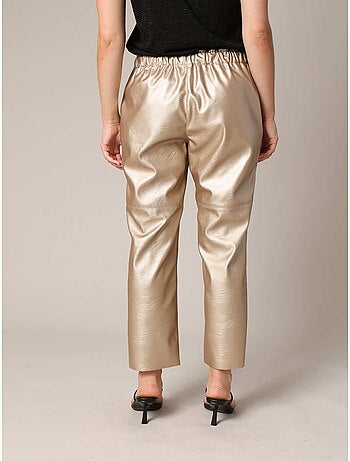 Pantalon coupe droite effet cuir métallisé 'deeluxe'
