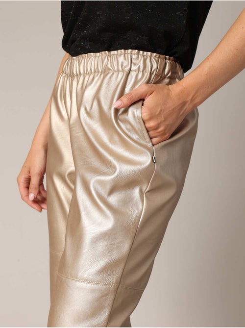 Pantalon coupe droite effet cuir métallisé 'deeluxe' - Kiabi Pantalon coupe droite effet cuir métallisé 'deeluxe' - Kiabi