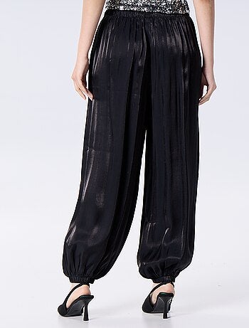Pantalon coupe large forme balloon