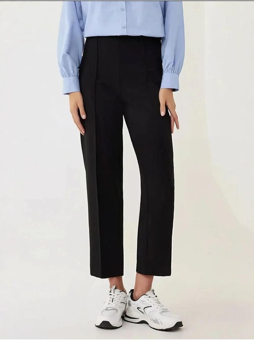 Pantalon de costume taille haute coupe droite de qualité supérieure - Kiabi Pantalon de costume taille haute coupe droite de qualité supérieure - Kiabi