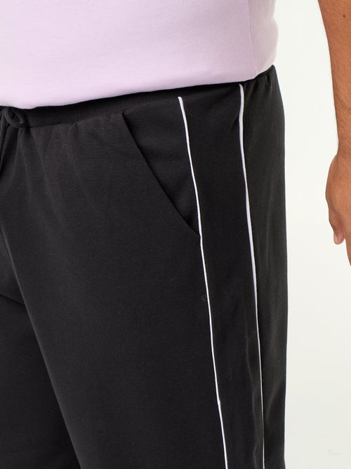 Pantalon de jogging avec liserés contrastés - Kiabi Pantalon de jogging avec liserés contrastés - Kiabi