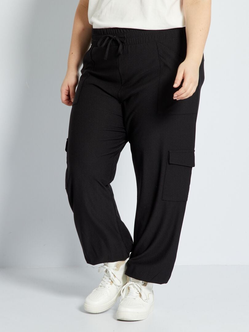 Pantalon de jogging avec poches à rabat noir - Kiabi