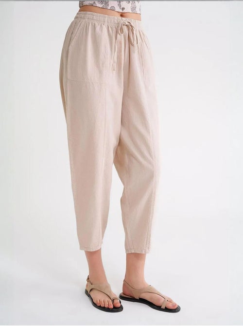 Pantalon de jogging en lin mélangé avec cordon de serrage à la taille mixray - Kiabi Pantalon de jogging en lin mélangé avec cordon de serrage à la taille mixray - Kiabi