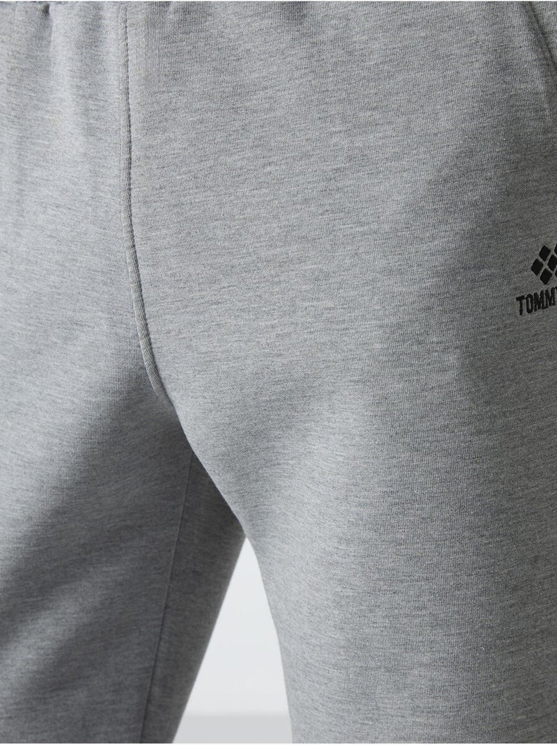 Pantalon de jogging homme à jambe fuselée tommy Gris clair - Kiabi