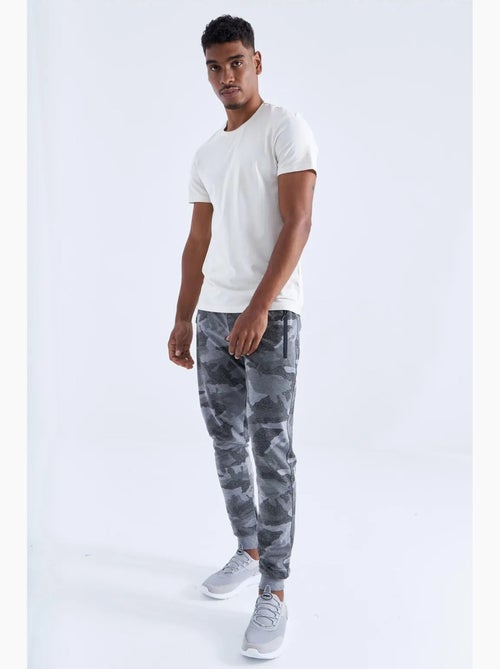 Pantalon de jogging homme camouflage, coupe slim tommy - Kiabi Pantalon de jogging homme camouflage, coupe slim tommy - Kiabi