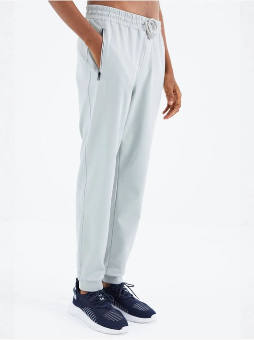 Pantalon de jogging homme coupe décontractée tommy - Kiabi Pantalon de jogging homme coupe décontractée tommy - Kiabi