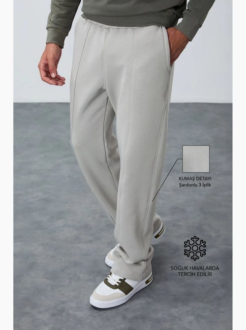 Pantalon de jogging homme coupe regular en molleton tommy - Kiabi Pantalon de jogging homme coupe regular en molleton tommy - Kiabi