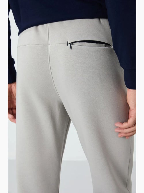 Pantalon de jogging homme coupe regular en molleton tommy - Kiabi Pantalon de jogging homme coupe regular en molleton tommy - Kiabi