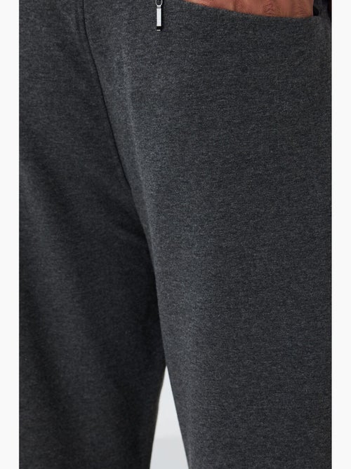 Pantalon de jogging homme slim à jambe droite tommy - Kiabi Pantalon de jogging homme slim à jambe droite tommy - Kiabi