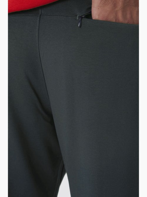 Pantalon de jogging homme slim à jambe droite tommy - Kiabi Pantalon de jogging homme slim à jambe droite tommy - Kiabi