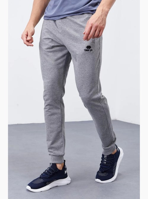 Pantalon de jogging homme slim en molleton tommy - Kiabi Pantalon de jogging homme slim en molleton tommy - Kiabi
