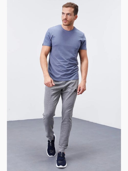 Pantalon de jogging homme slim en molleton tommy - Kiabi Pantalon de jogging homme slim en molleton tommy - Kiabi