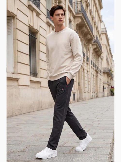 Pantalon de jogging homme slim, jambe droite tommy - Kiabi Pantalon de jogging homme slim, jambe droite tommy - Kiabi