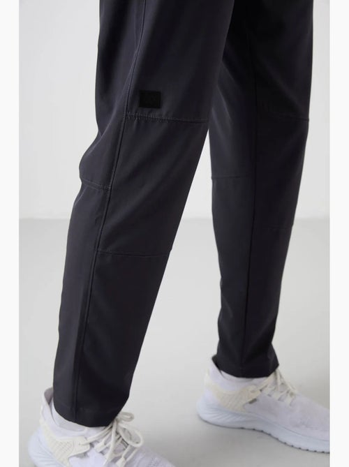 Pantalon de jogging homme uni à taille élastique tommy - Kiabi Pantalon de jogging homme uni à taille élastique tommy - Kiabi