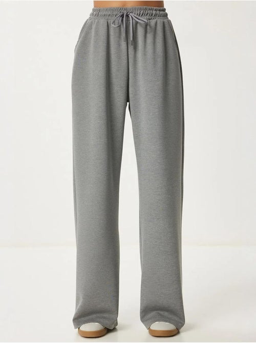 Pantalon de jogging jambe large à taille à cordon istanbul - Kiabi Pantalon de jogging jambe large à taille à cordon istanbul - Kiabi