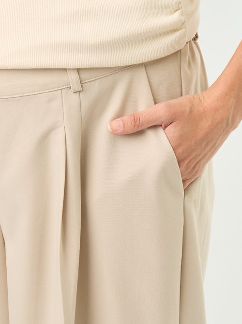 Pantalon de maternité à pinces - Kiabi