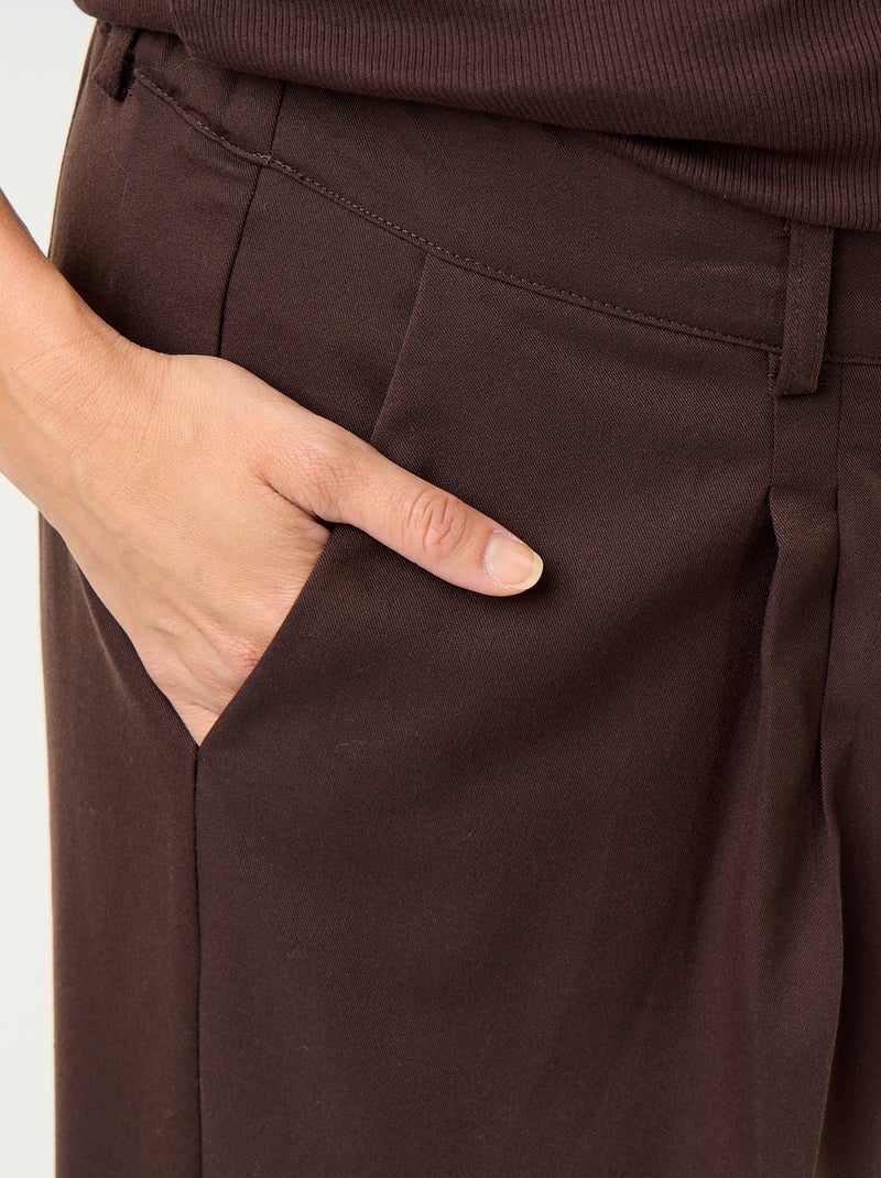 Pantalon de maternité à pinces Marron - Kiabi