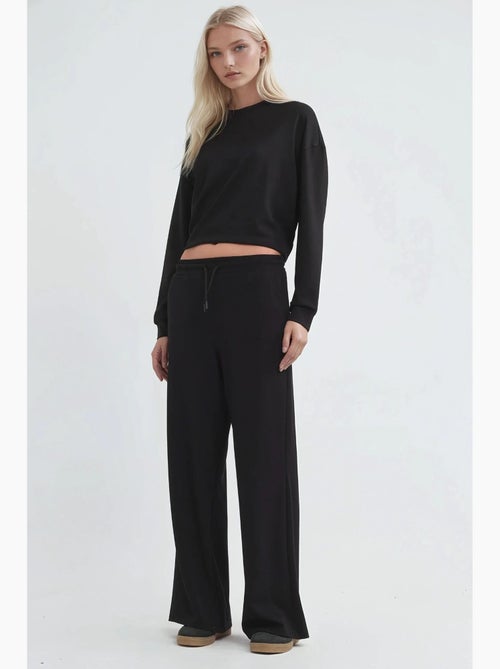Pantalon de survêtement droit à taille élastique et doux au toucher hiccup - Kiabi Pantalon de survêtement droit à taille élastique et doux au toucher hiccup - Kiabi