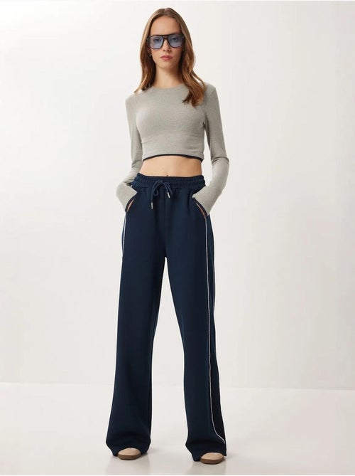 Pantalon de survêtement en maille de coton coupe classique istanbul - Kiabi Pantalon de survêtement en maille de coton coupe classique istanbul - Kiabi