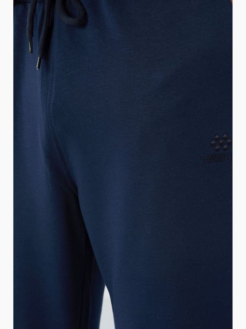 Pantalon de survêtement homme coupe regular en coton mélangé tommy - Kiabi Pantalon de survêtement homme coupe regular en coton mélangé tommy - Kiabi