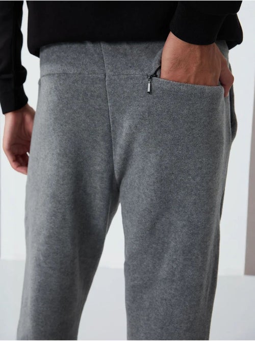 Pantalon de survêtement jogger homme tommy - Kiabi Pantalon de survêtement jogger homme tommy - Kiabi