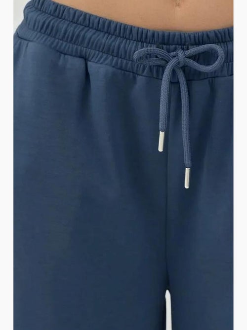 Pantalon de survêtement large en modal doux au toucher hiccup - Kiabi Pantalon de survêtement large en modal doux au toucher hiccup - Kiabi