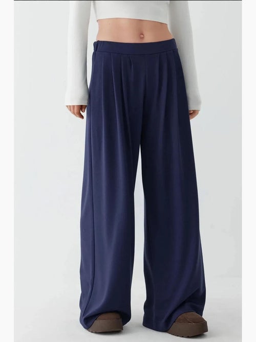 Pantalon de survêtement large et doux au toucher hiccup - Kiabi Pantalon de survêtement large et doux au toucher hiccup - Kiabi
