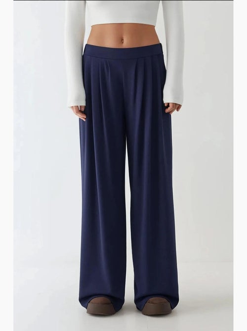Pantalon de survêtement large et doux au toucher hiccup - Kiabi Pantalon de survêtement large et doux au toucher hiccup - Kiabi