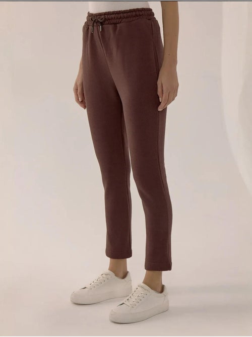 Pantalon de survêtement slim fit à cordon hiccup - Kiabi Pantalon de survêtement slim fit à cordon hiccup - Kiabi