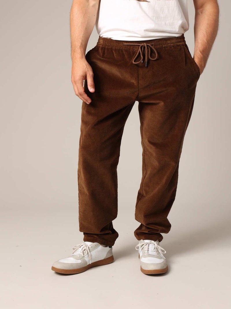 Pantalon décontracté en velours côtelé 'Deeluxe' Marron - Kiabi