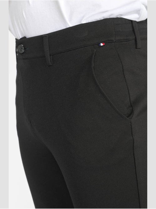 Pantalon DEDAL carotte 'Le Temps Des Cerises' - Kiabi Pantalon DEDAL carotte 'Le Temps Des Cerises' - Kiabi