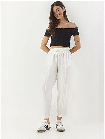 Pantalon d'été coupe carotte ceinturé avec détails de poches lucci