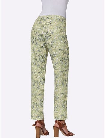 Pantalon doux avec imprimé paisley et feuilles à poches - taille courte - moda vilona
