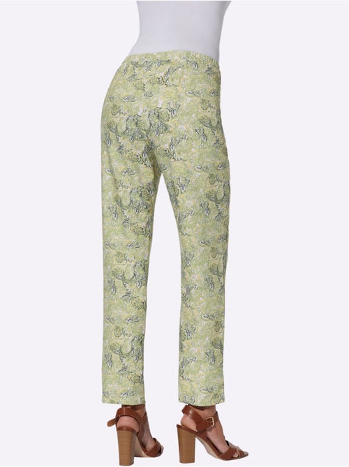 Pantalon doux avec imprimé paisley et feuilles à poches - Taille courte - Moda Vilona - Kiabi Pantalon doux avec imprimé paisley et feuilles à poches - Taille courte - Moda Vilona - Kiabi
