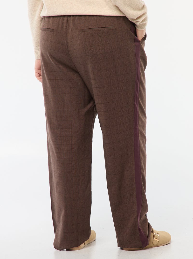 Pantalon droit à carreaux avec bande sur les côtés Marron - Kiabi