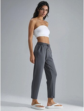 Pantalon droit à enfiler, coupe classique