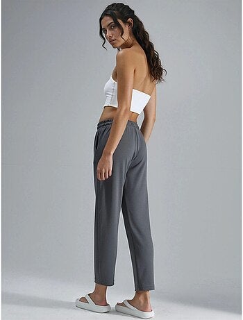 Pantalon droit à enfiler, coupe classique