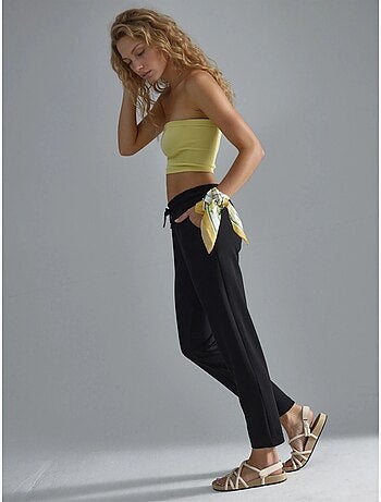 Pantalon droit à enfiler, coupe classique