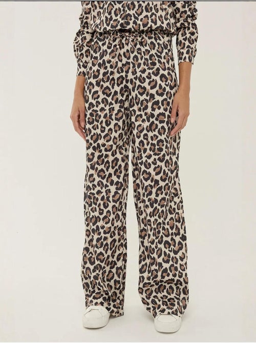 Pantalon droit à imprimé léopard - Kiabi