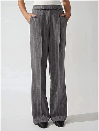Pantalon droit à rayures plissées