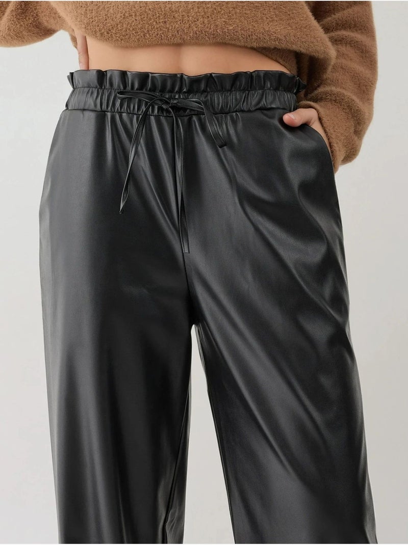 Pantalon droit à taille élastique en similicuir Noir - Kiabi