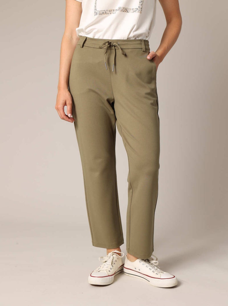 Pantalon droit avec poches italiennes 'Deeluxe' Vert kaki clair - Kiabi
