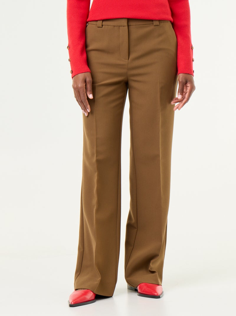 Pantalon droit avec taille ceinturée Marron - Kiabi